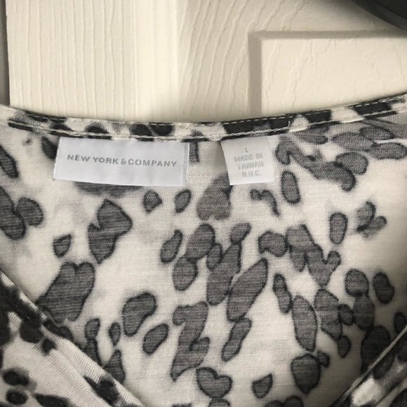 Leopard print top - Picture 3 of 3